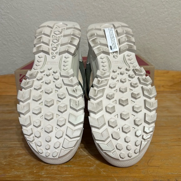 Vans Amazon Trailhead Sneakers Trk Buttercream men’s size 7.5 or women’s size 9 - Picture 11 of 11